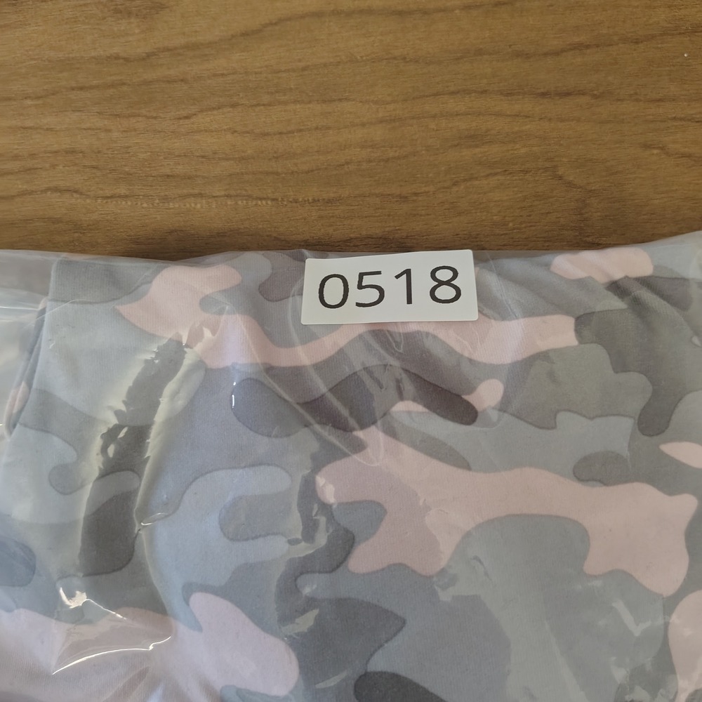 Fabletics Sports Bra Womens XL Pink Camo‎ High Neck Crisscross Back Camouflage - Picture 6 of 6